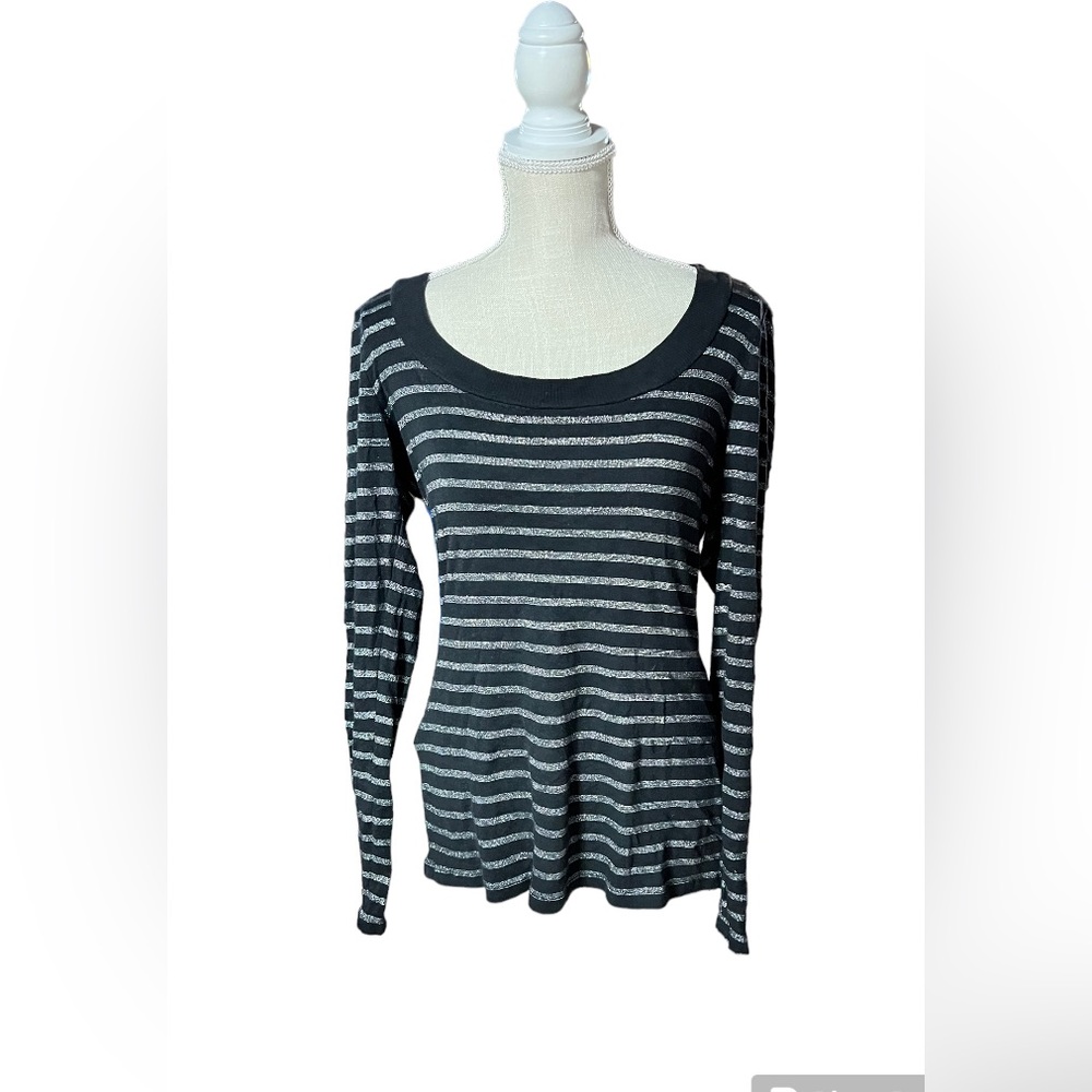 Express‎ sext scoop neck sweater